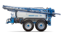 Návěsný postřikovač Gigant